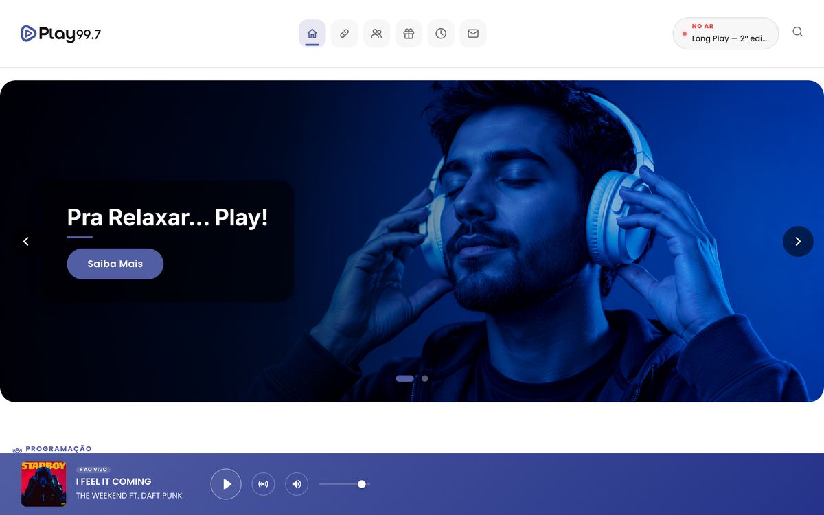Home do site da Play FM, feito com a UHOST